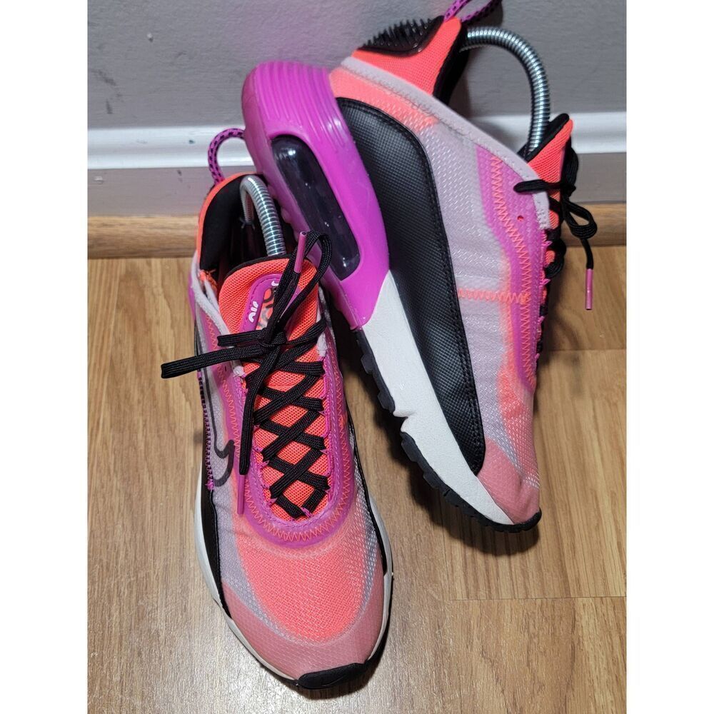 Nike AIR MAX 2090 Women's Pink Sneakers 7